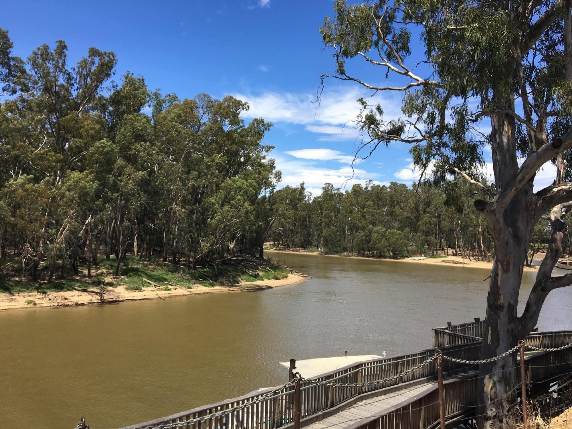 Big River Motel Echuca Kültér fotó