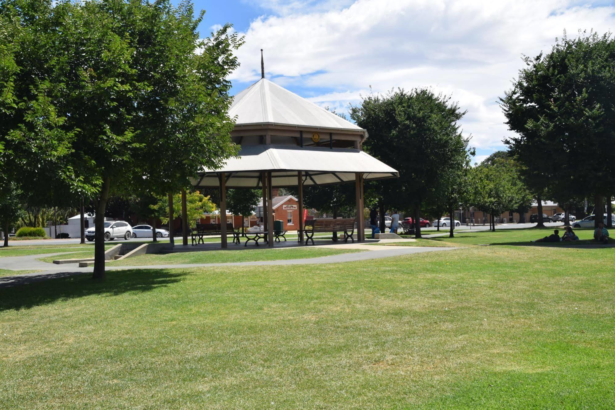 Big River Motel Echuca Kültér fotó